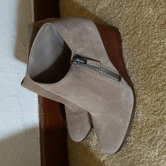1.State Light Brown Heeled Short Booties Size 7.5 - Picture 5 of 11